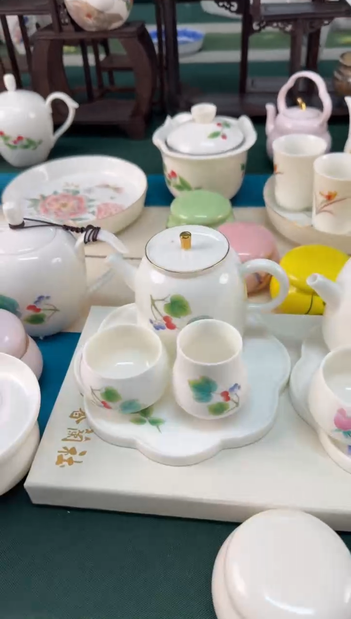 【闪购商品】瓷器 ······.......