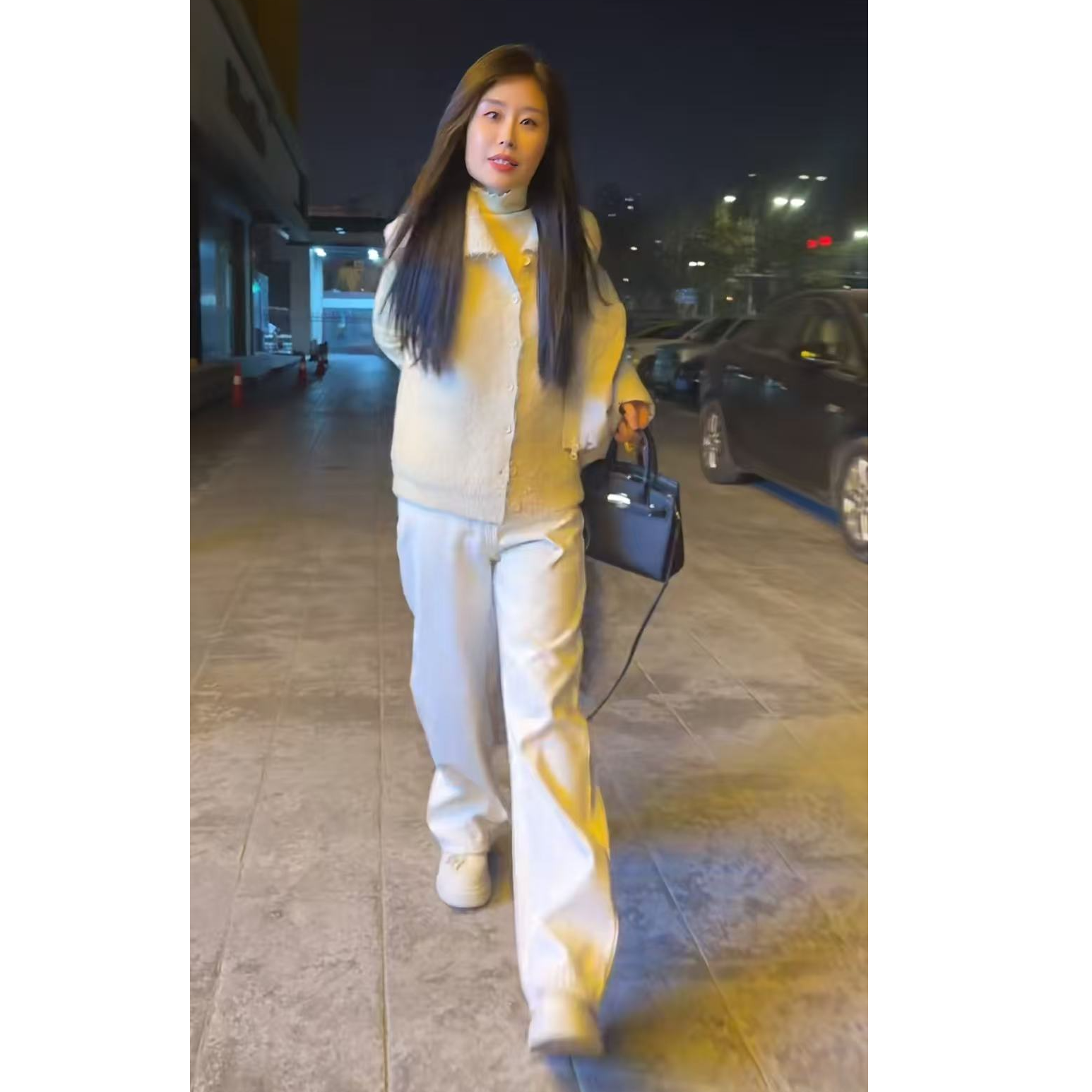 高领针织马甲 A 杏色 2729