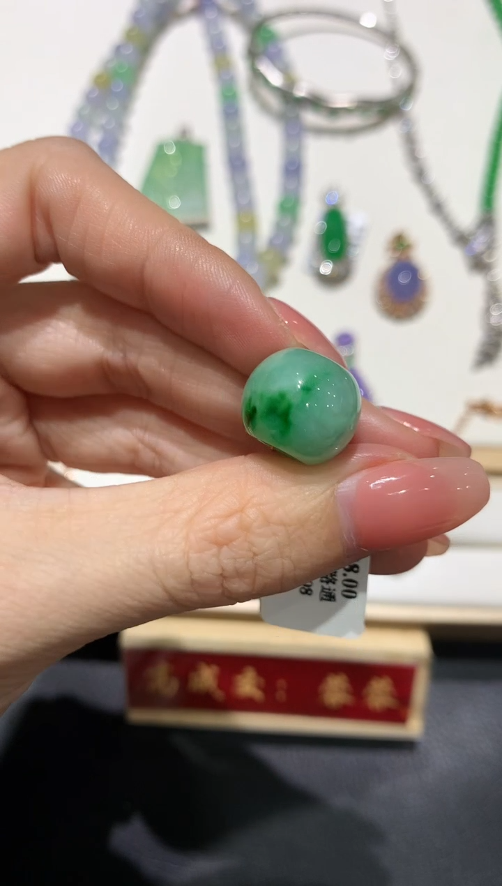 【闪购商品】翡翠吊坠(不含链)未镶嵌团购4