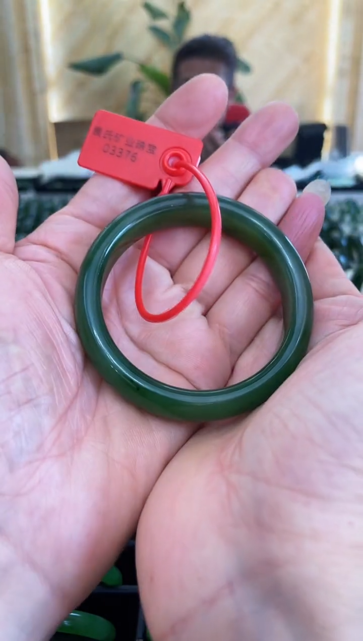 【闪购商品】和田玉（碧玉）手镯未镶嵌376
