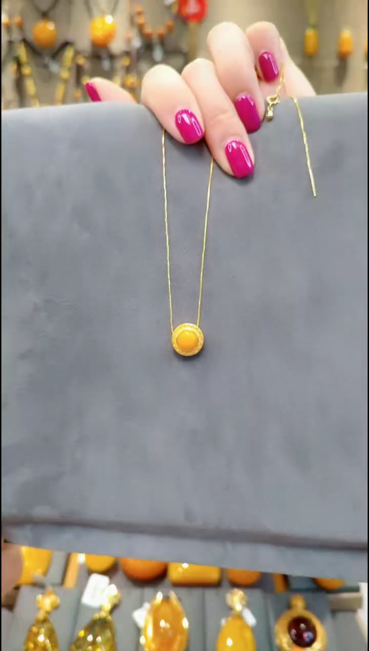 【闪购商品】银S925镀金镶嵌蜜蜡吊坠(赠链)B451蜜蜡吊坠