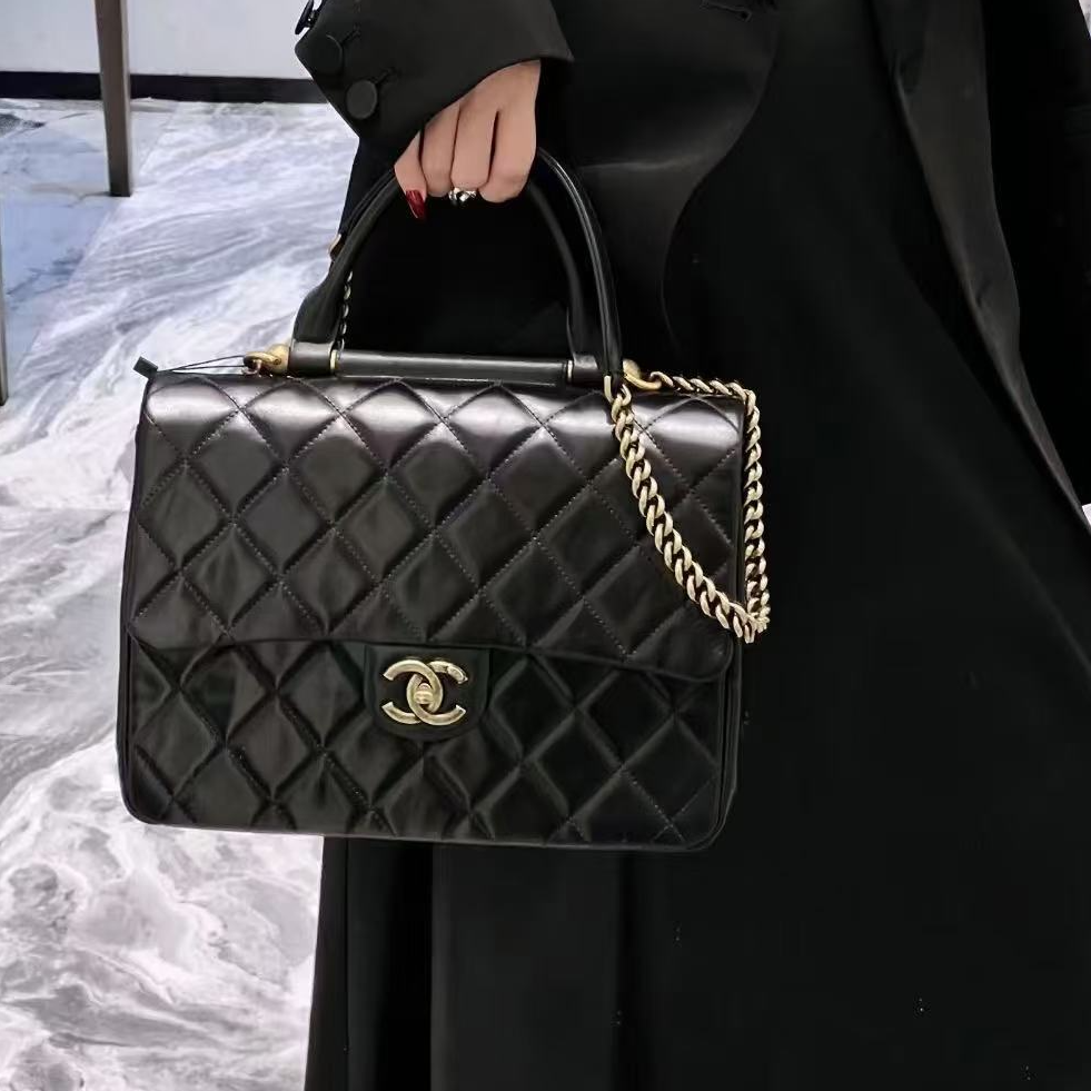 99新 Chanel/香奈儿 坤球奢选 香奈儿黑金油蜡孟买邮差包