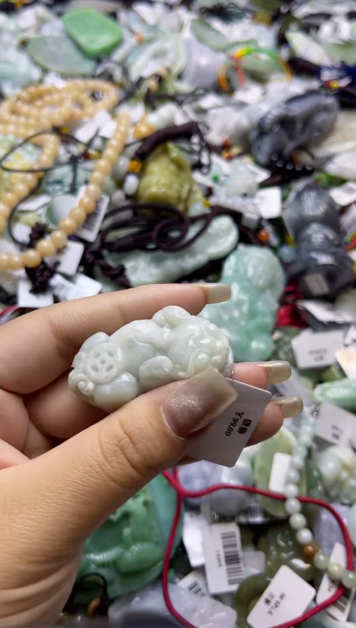 【闪购商品】翡翠颈饰未镶嵌00000013