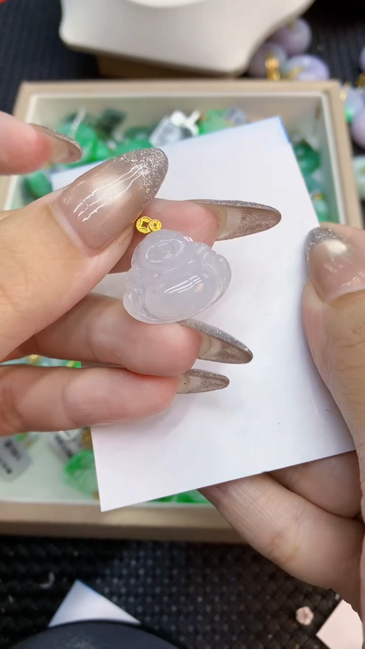颈饰未镶嵌翡翠1