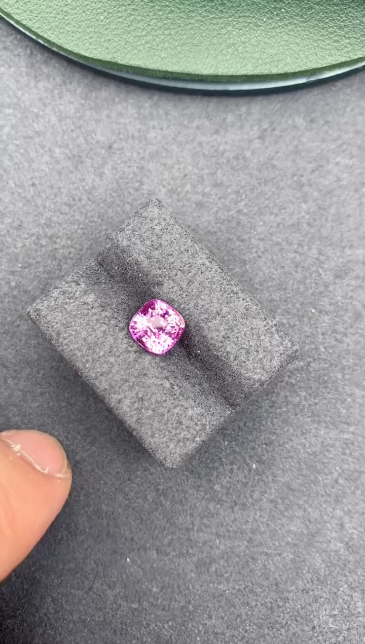 【闪购商品】彩色蓝宝石裸石未镶嵌2.1ct紫蓝宝