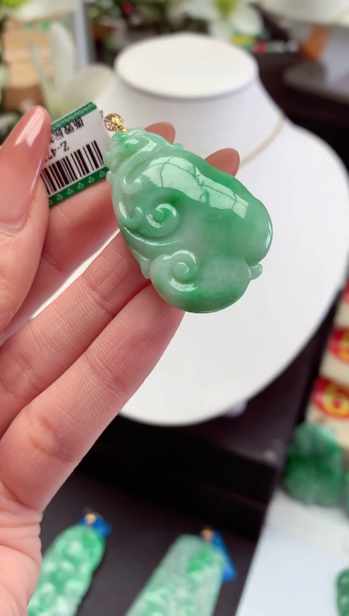 【闪购商品】翡翠吊坠(不含链)18K金镶嵌挂件