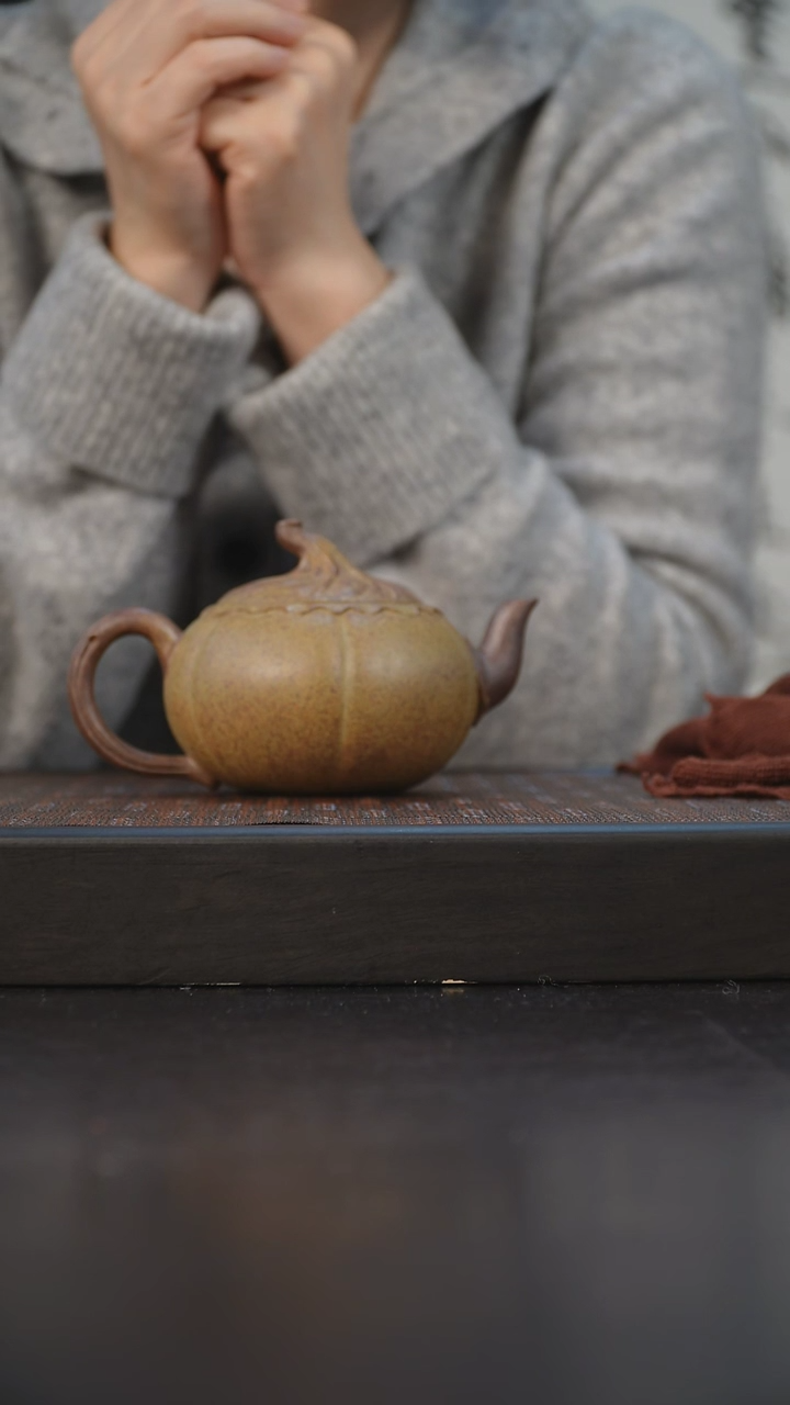 【闪购商品】紫砂茶碗紫泥金瓜200cc