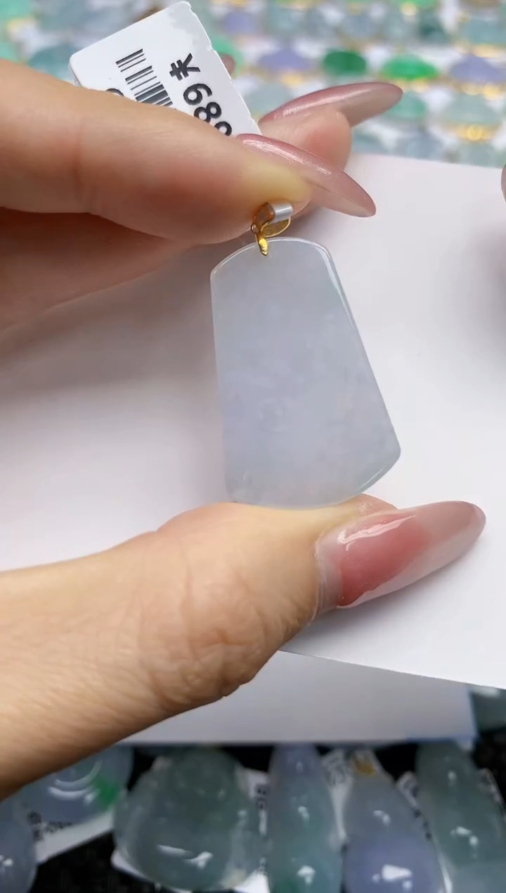 【闪购商品】翡翠挂件18K金镶嵌天然翡翠A货