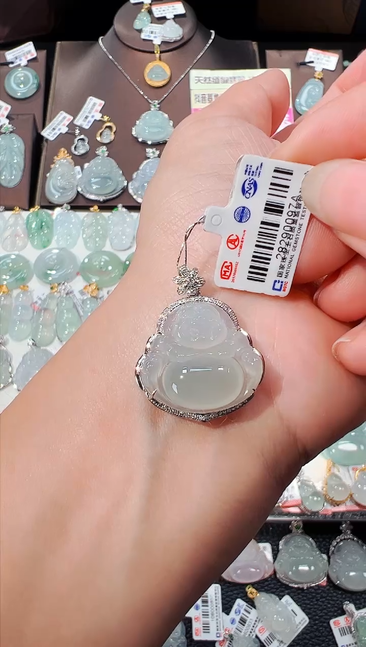 【闪购商品】翡翠吊坠(不含链)18K金镶嵌佛公吊坠97A