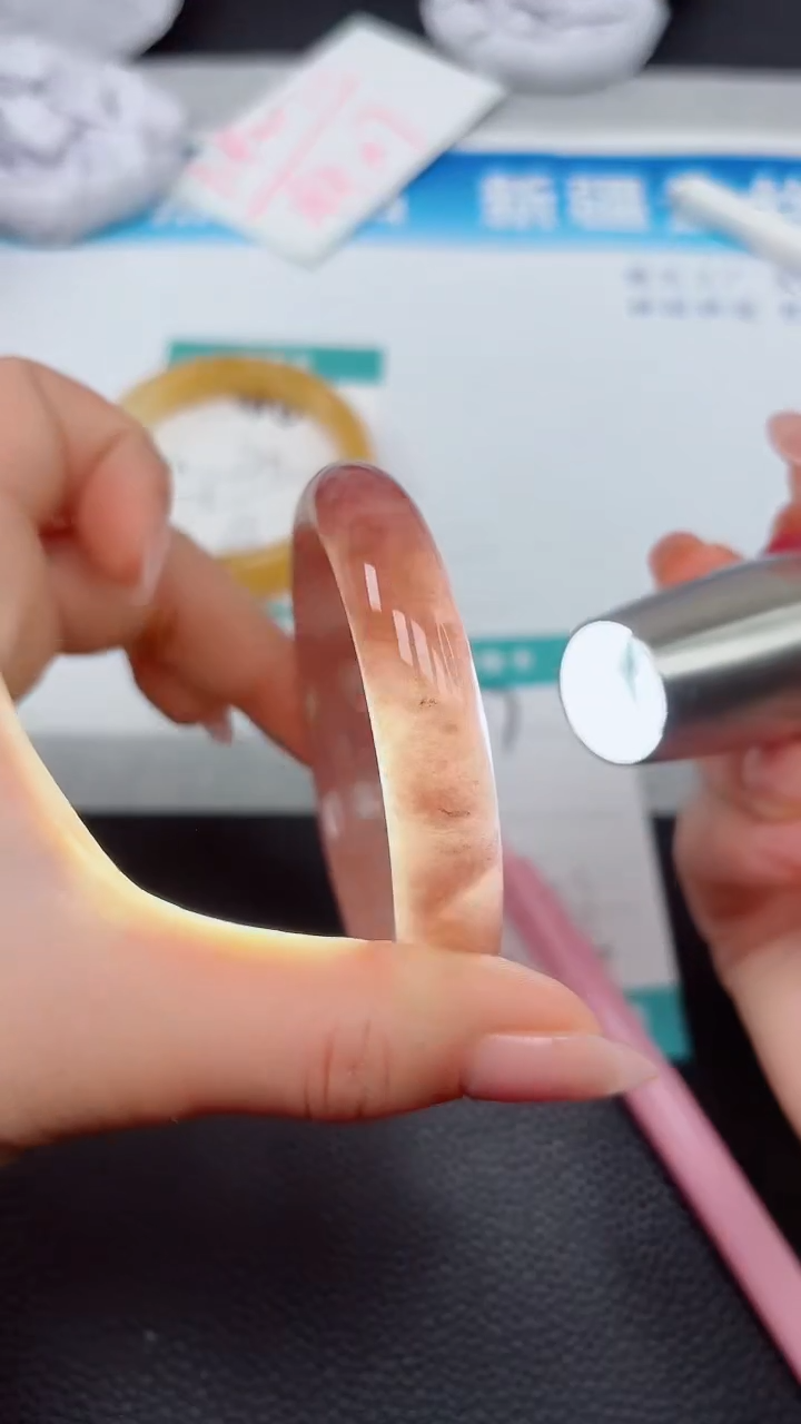 【闪购商品】石英质玉手镯未镶嵌A417