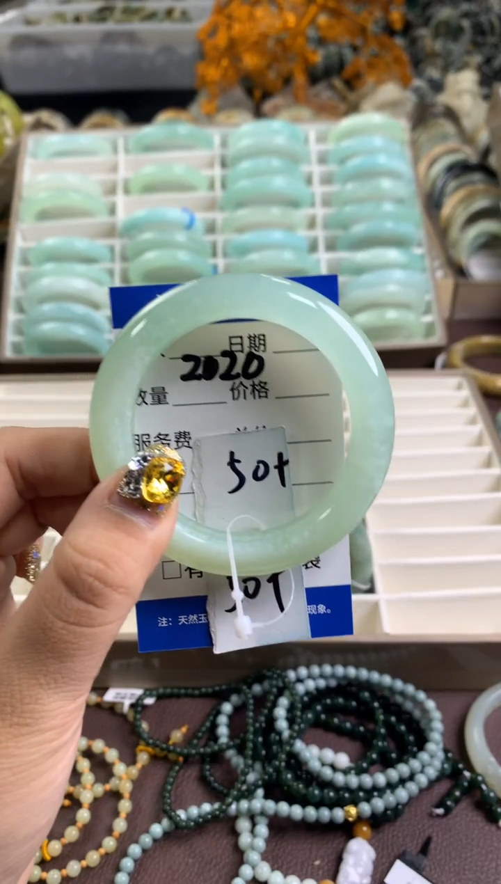 【闪购商品】蛇纹石玉手镯未镶嵌2020