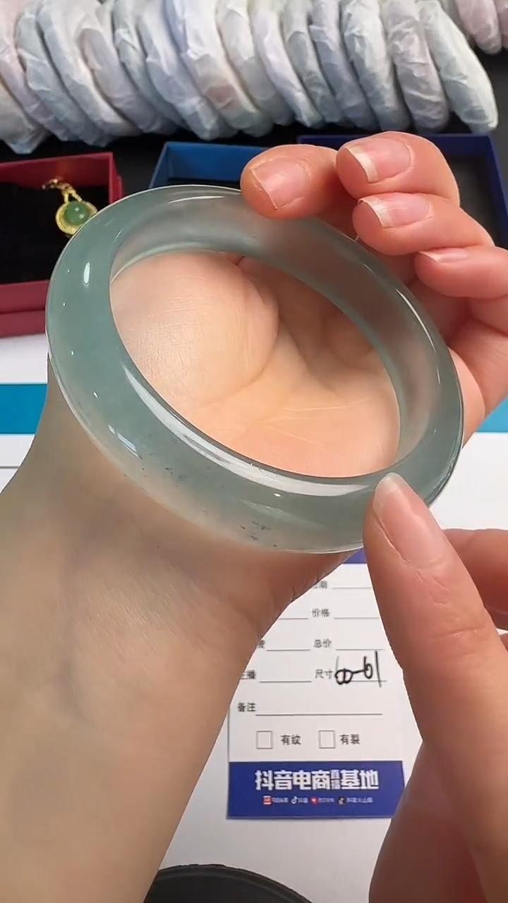 未镶嵌手镯石英质玉006