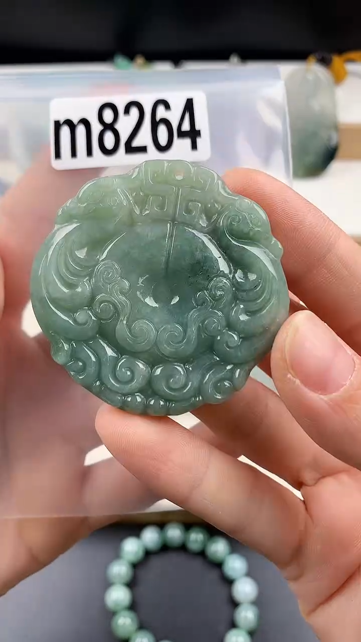 颈饰未镶嵌翡翠天然翡翠吊坠挂件