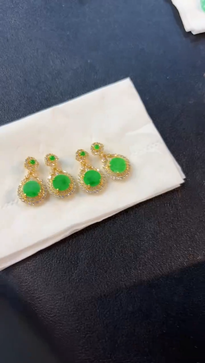 【闪购商品】翡翠颈饰未镶嵌21缅料A货/多样性/一件