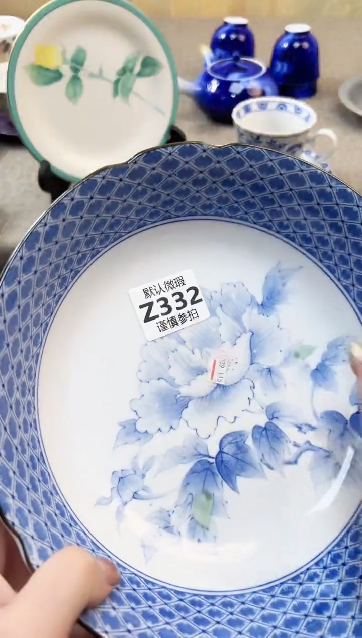 瓷片k***y         332