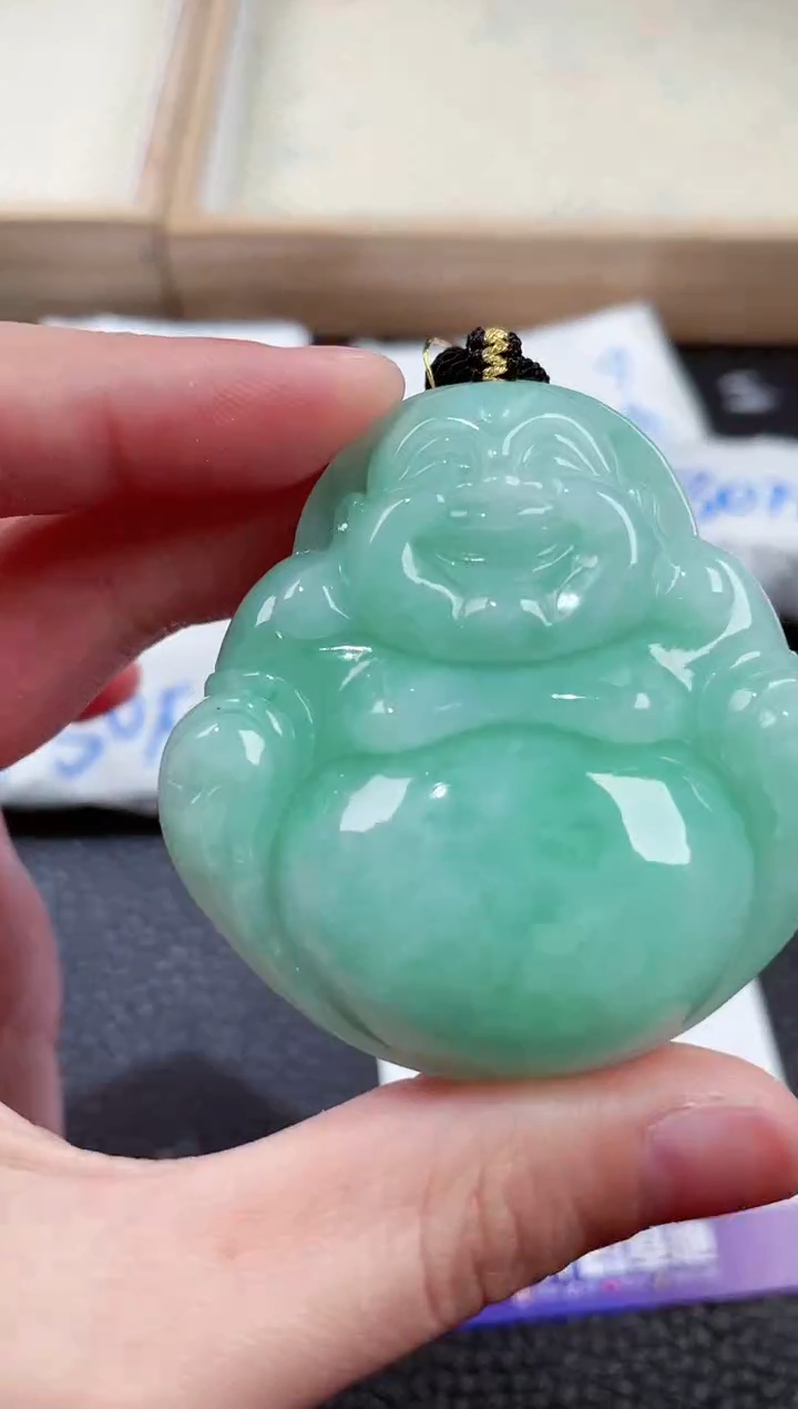 【闪购商品】翡翠颈饰未镶嵌00001300