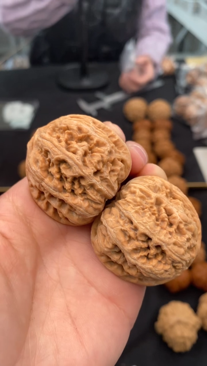 【闪购商品】文玩核桃把件肉球筋40-t875