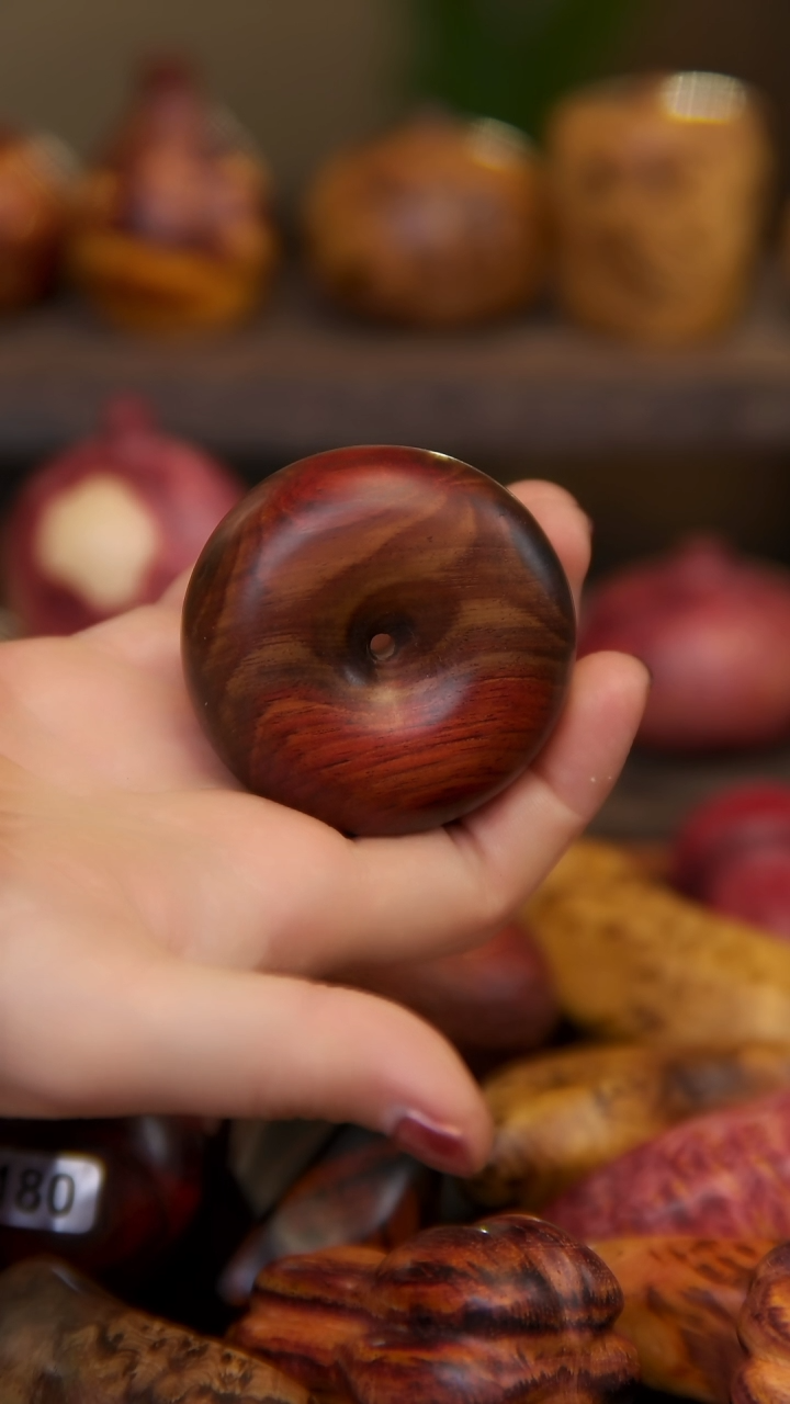 【闪购商品】木老挝大红酸枝平安扣