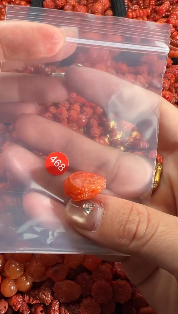 【闪购商品】南红玛瑙颈饰未镶嵌1