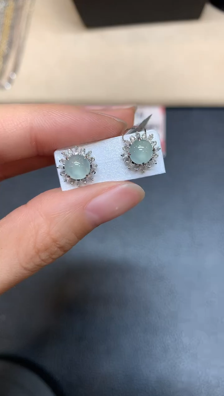 【闪购商品】翡翠耳饰18K金镶嵌【无鉴赏期