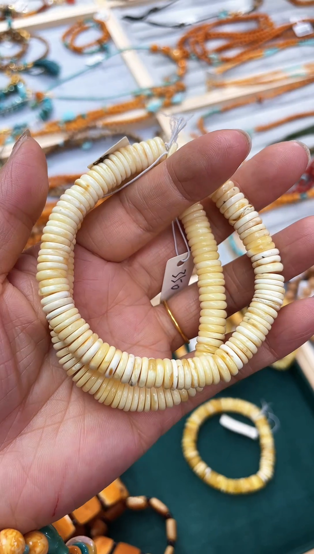 【闪购商品】琥珀手串未镶嵌手串多样发其一