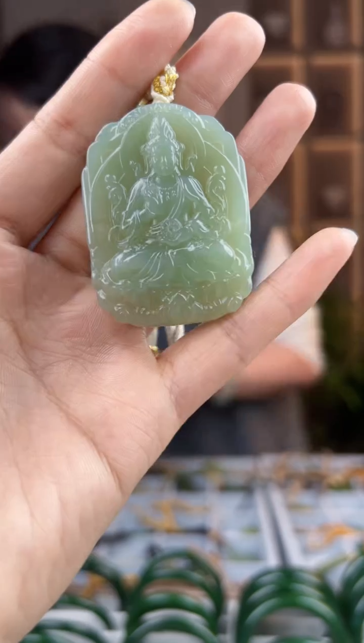 颈饰未镶嵌和田玉拍一发一，拍一发一