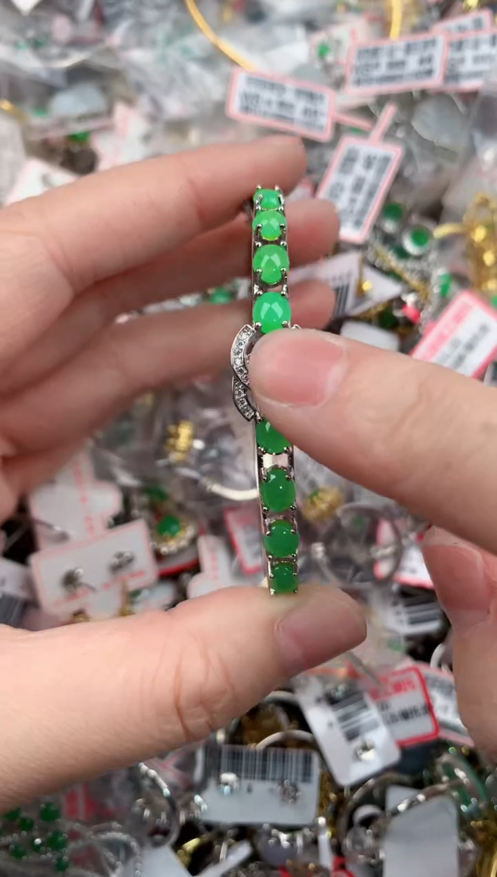 银S925镶嵌戒指翡翠999            9