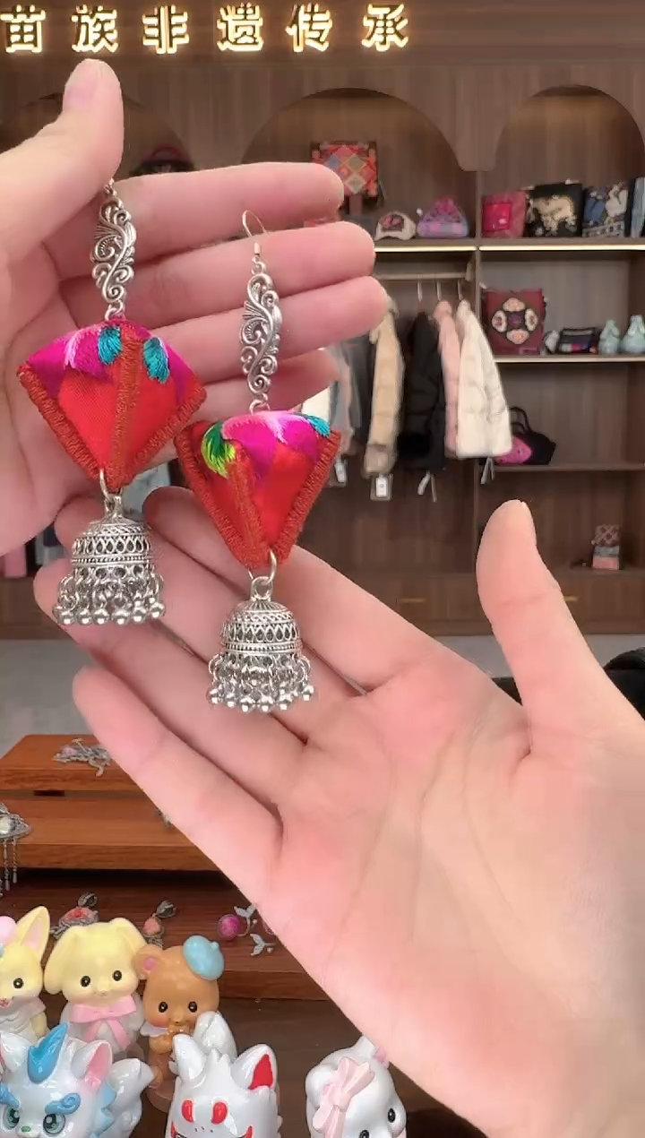 【闪购商品】织绣扶光苗绣传承167