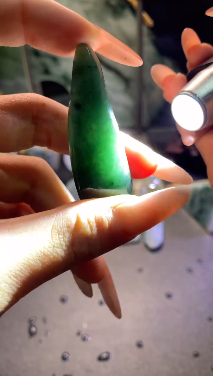 颈饰未镶嵌翡翠天然缅甸翡翠A货