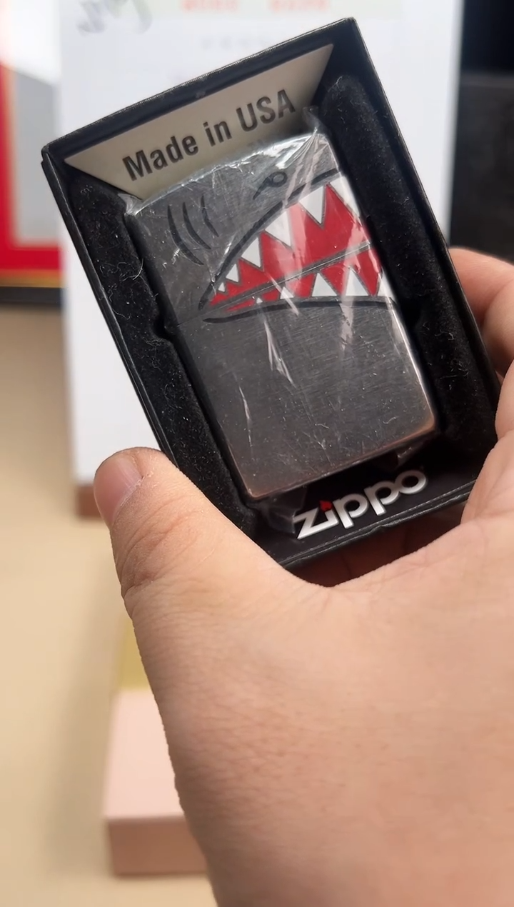 铜ZIPPO200  鲨鱼