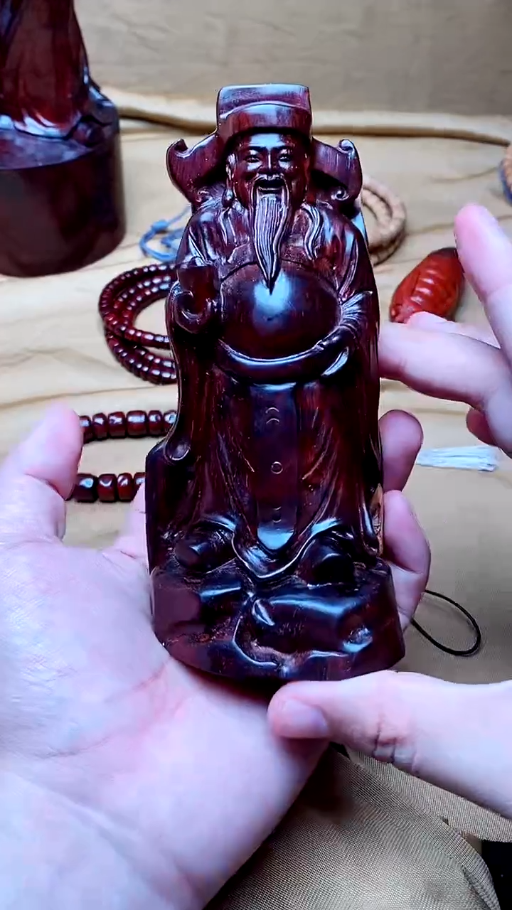 檀香紫檀（小叶紫檀）财神