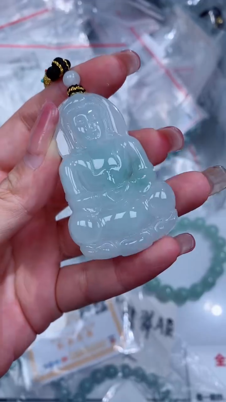 翡翠未镶嵌颈饰吊坠