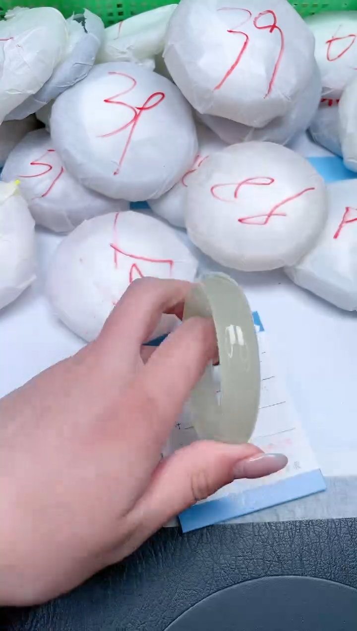 【闪购商品】石英质玉手镯未镶嵌359-54