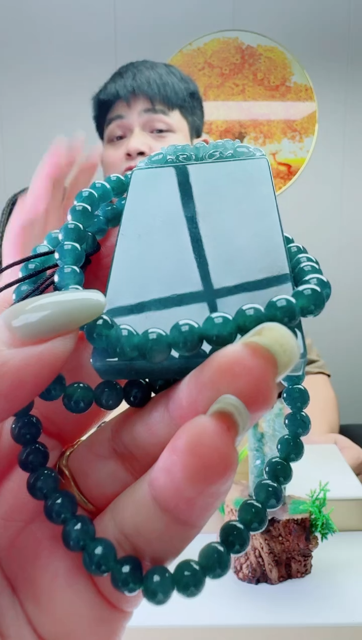 翡翠未镶嵌颈饰多样性随机发其一