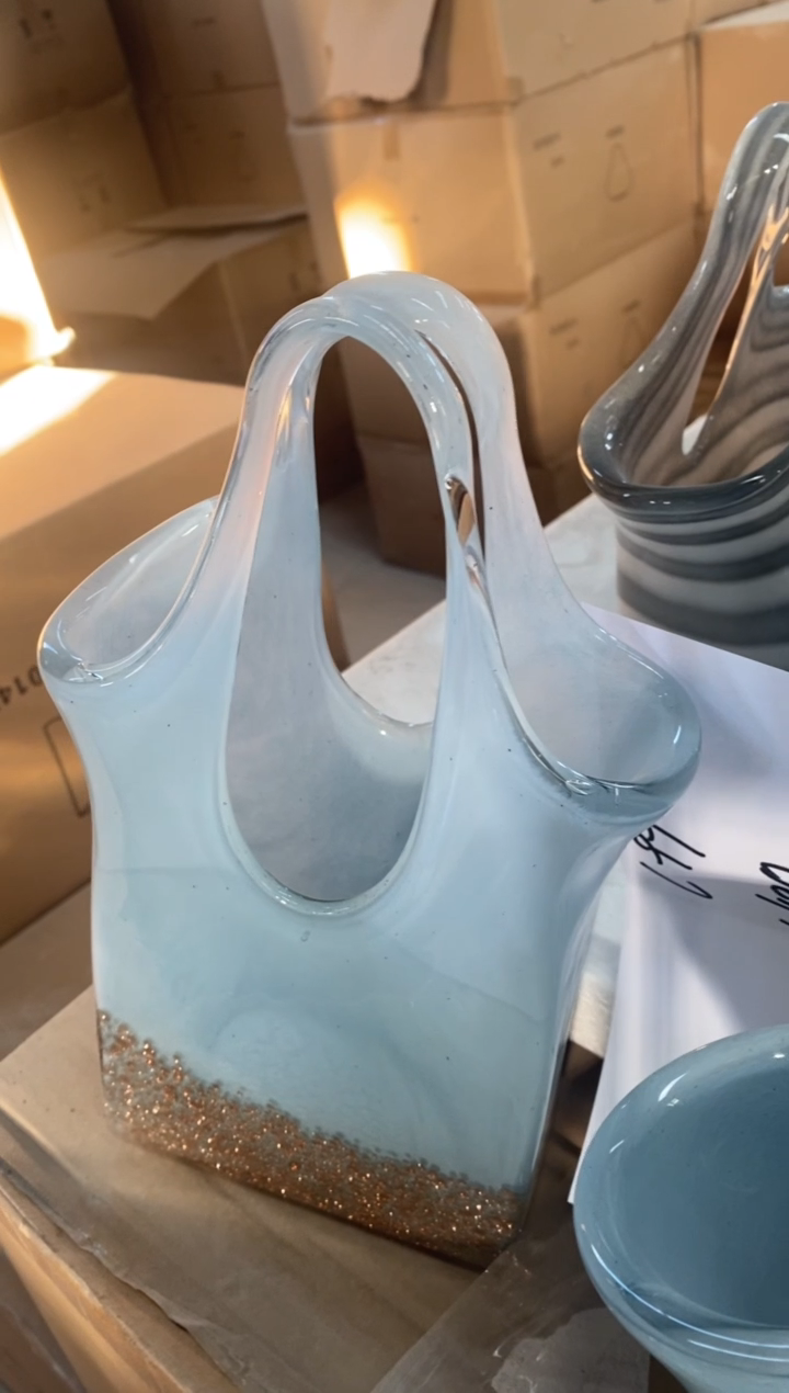 【闪购商品】玻璃154 M1