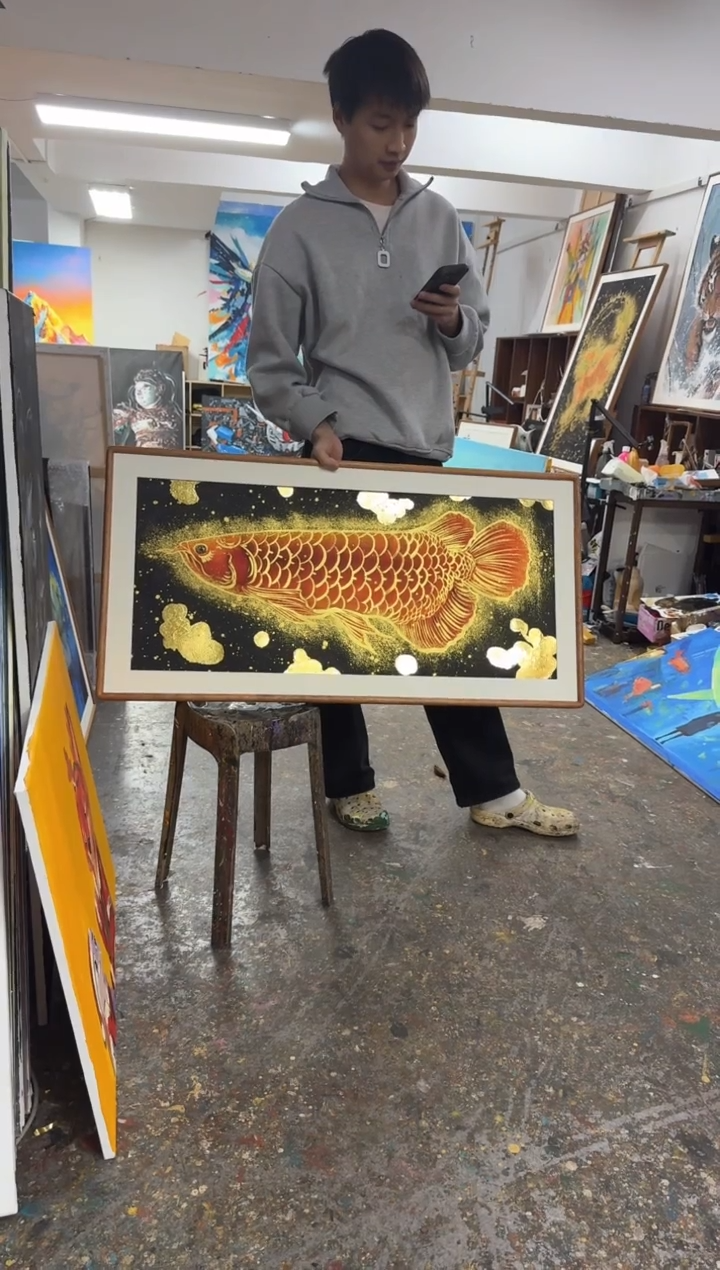 丙烯画强懒羊羊老师龙鱼精装裱