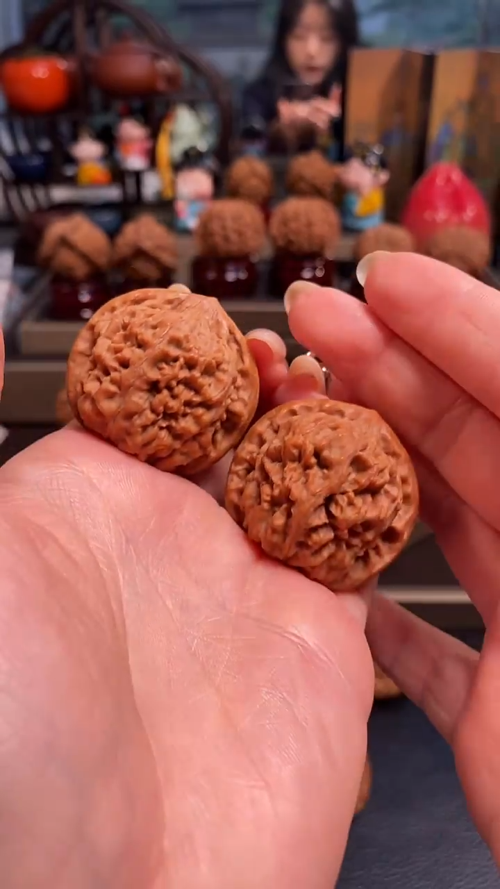 【闪购商品】文玩核桃把件F679龙墩38