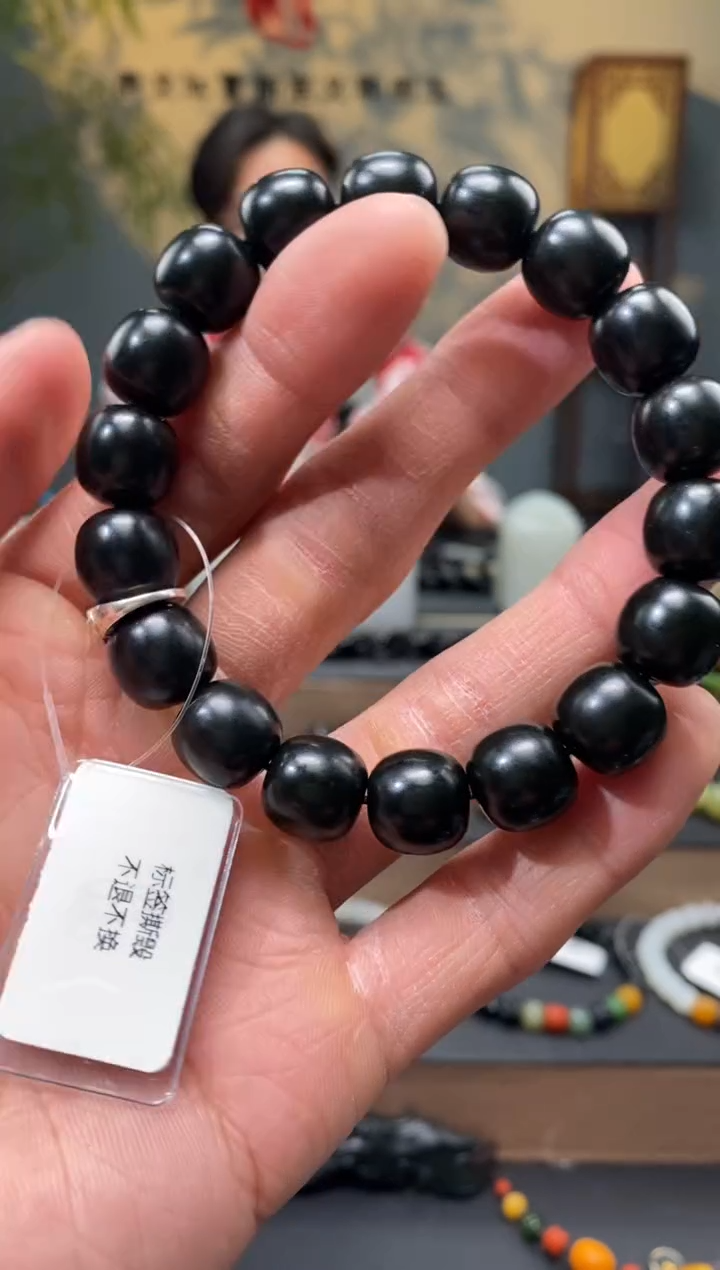 【闪购商品】和田玉-未镶嵌12mm塔青老型手串