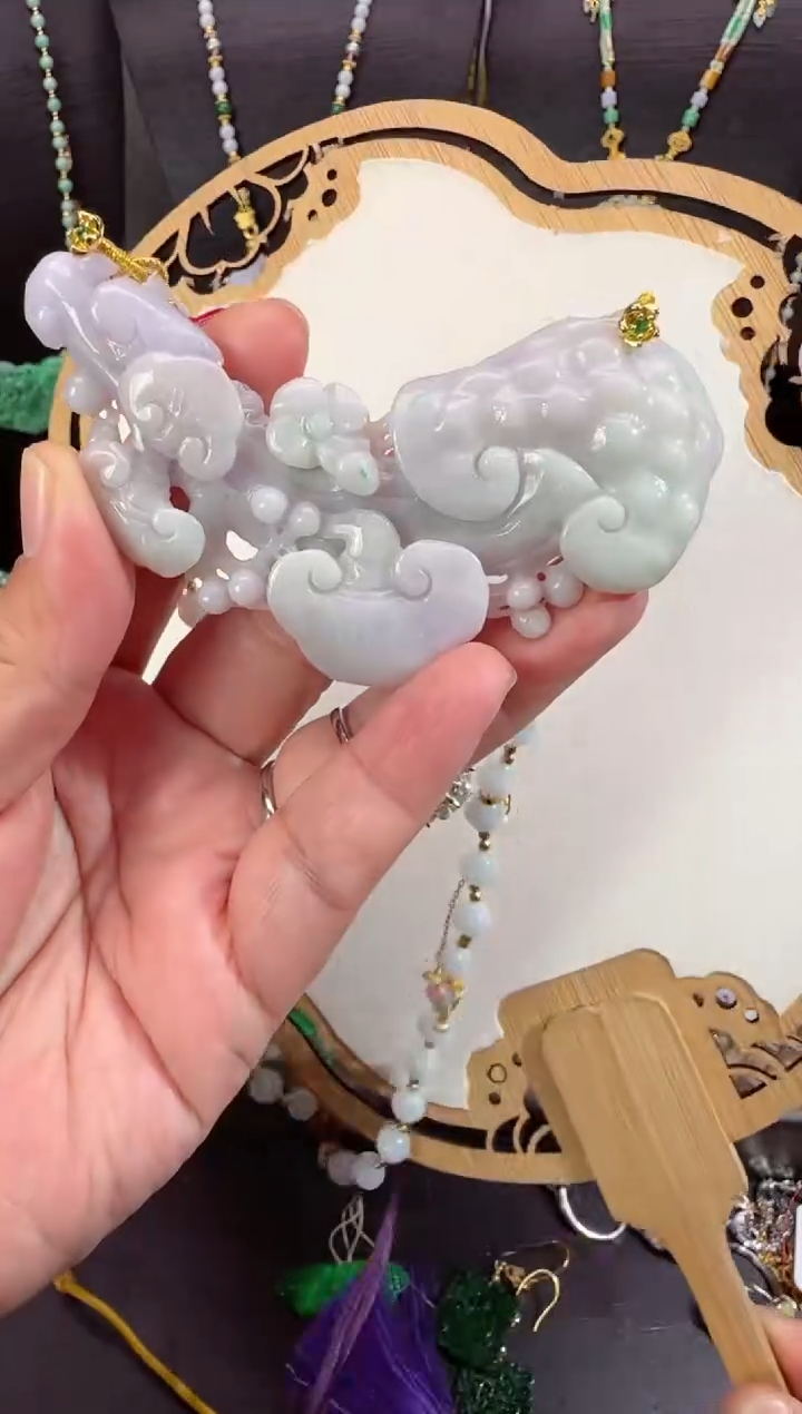 【闪购商品】翡翠颈饰未镶嵌拍照