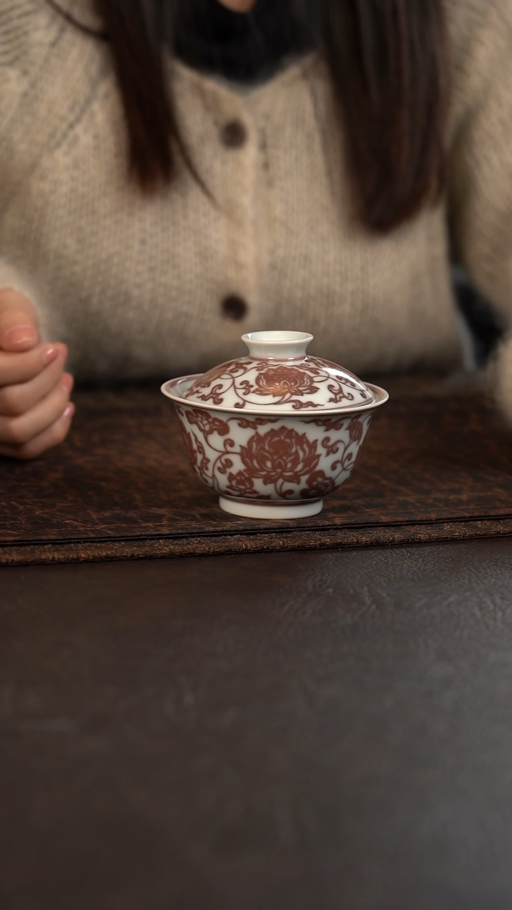 【闪购商品】杯声华堂釉里红藕上清廉盖碗