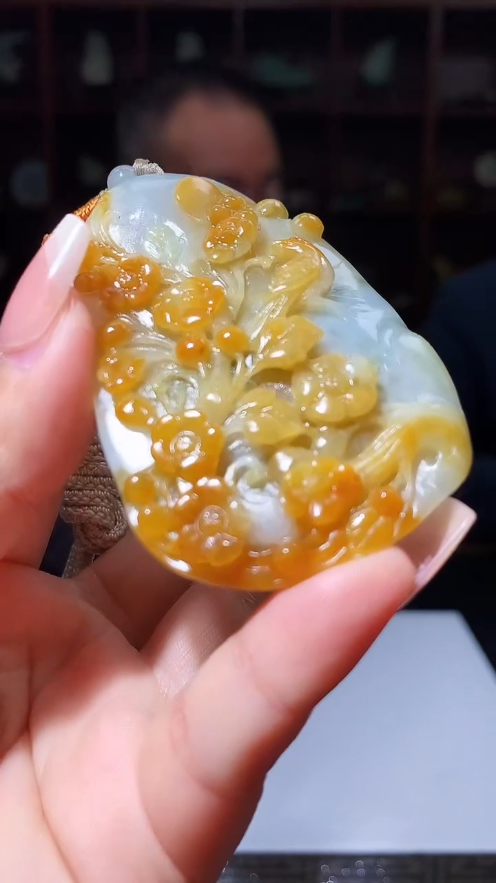 【闪购商品】定制翡翠未镶嵌1049xx-毛货挂件44