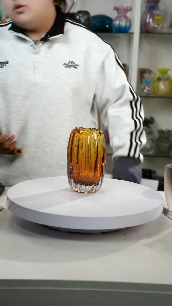 【闪购商品】琉璃【弘扬】高18轻奢琉璃花器微瑕福利