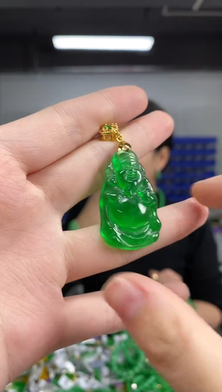 颈饰未镶嵌翡翠多样性发其一颜色微差