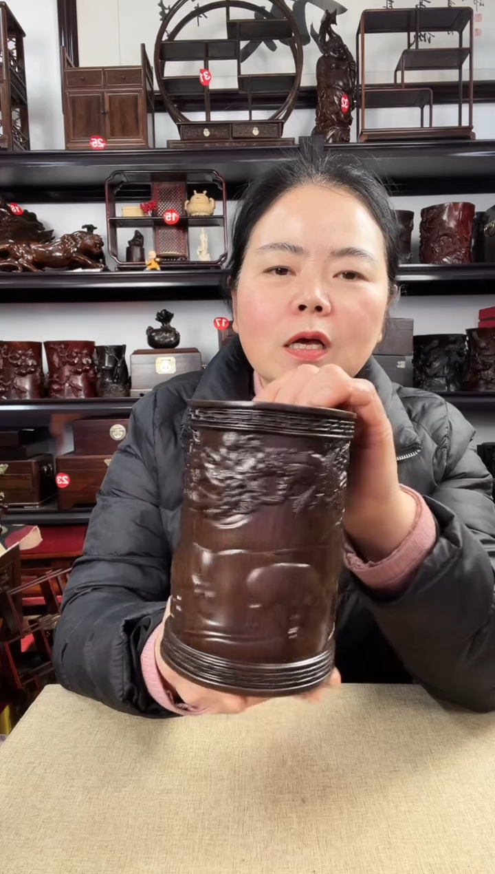 木三羊笔筒老李红木工艺品