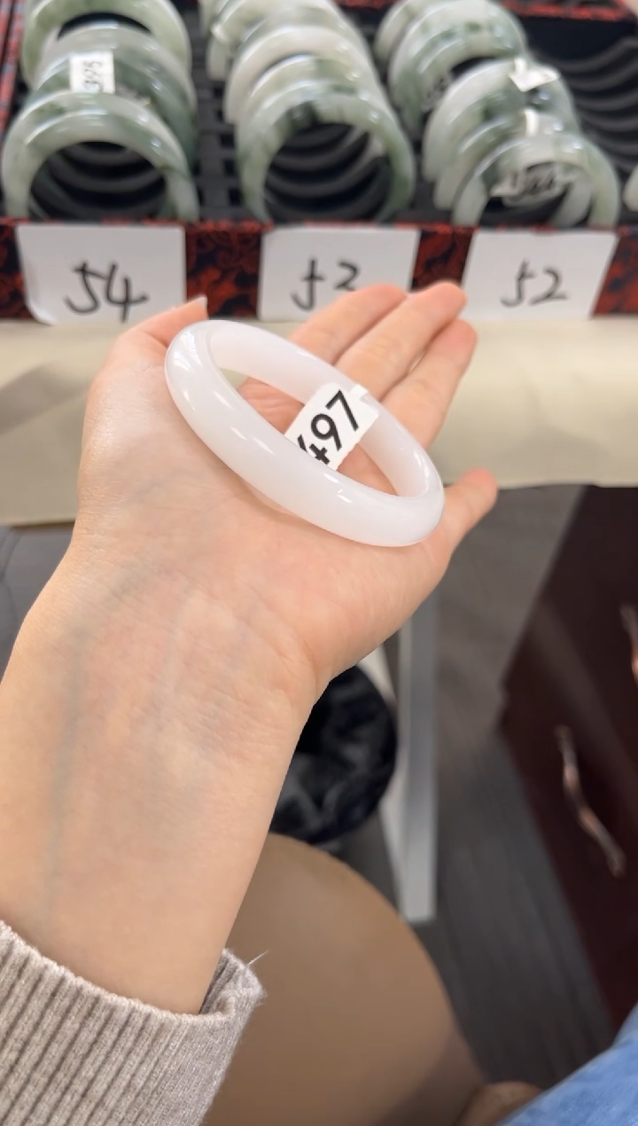 未镶嵌手镯石英质玉497