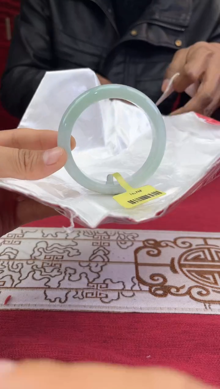 【闪购商品】翡翠手镯未镶嵌翡翠手镯