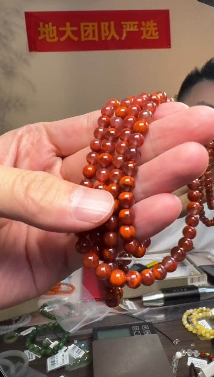 南红玛瑙手串未镶嵌玫红色南红玛瑙圆珠多圈手串5mm+