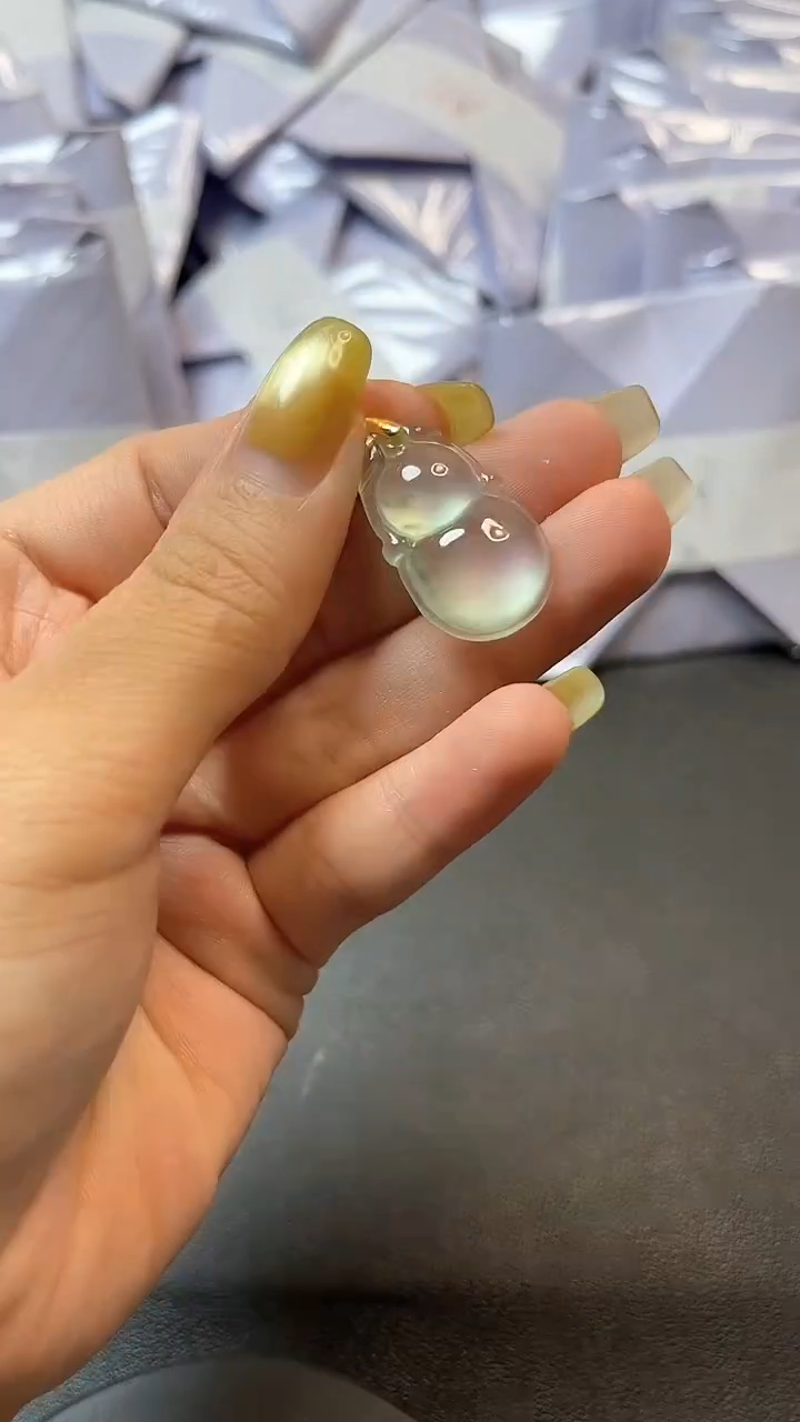 翡翠未镶嵌颈饰时尚精品 一物一拍