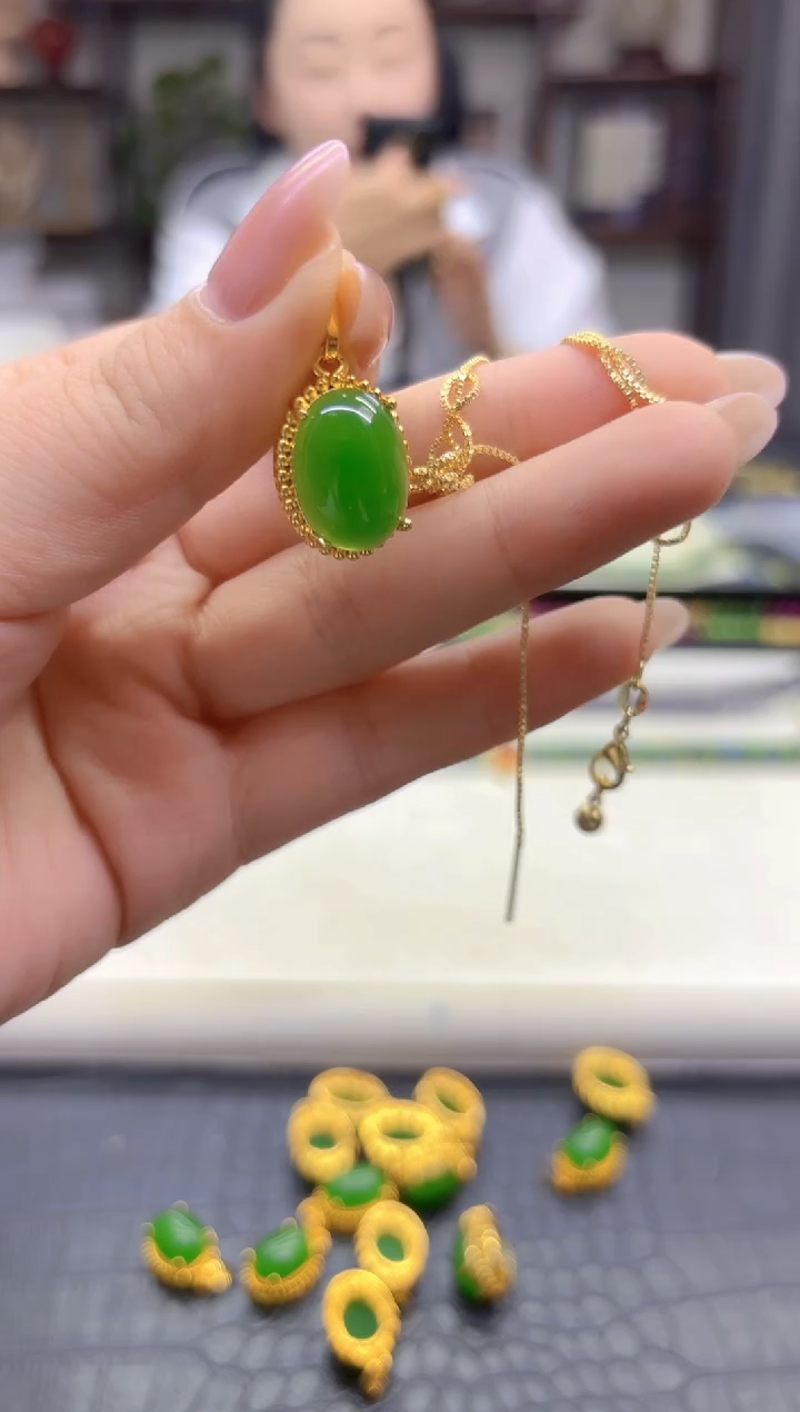 吊坠(赠链)14K金镶嵌和田玉DIY款D313