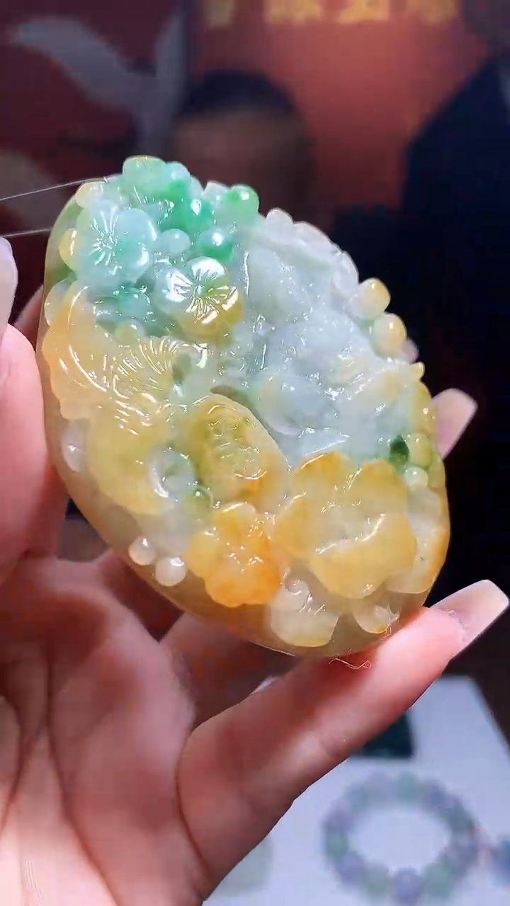 【闪购商品】定制翡翠未镶嵌1072xx-毛货挂件62